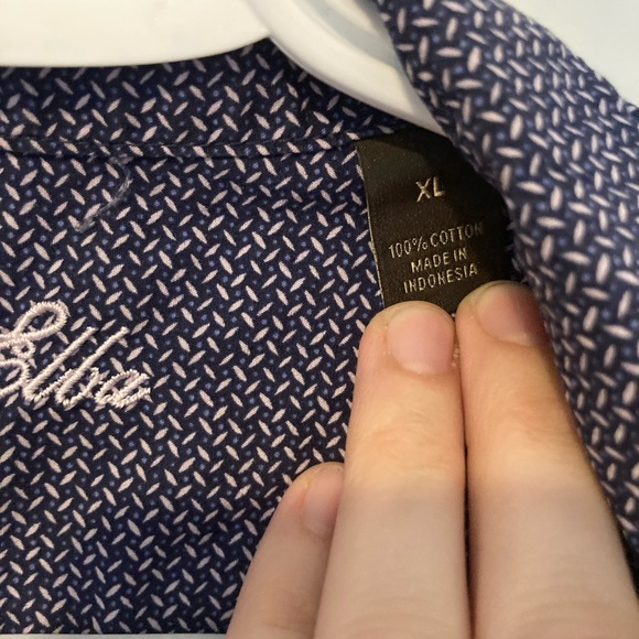 Men’s short sleeve button up shirt - Picture 2 of 4